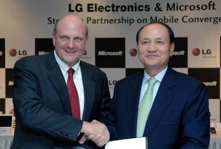 Illustration for article titled LG Signed Up to Make 50—That's Fifty—Windows Mobile Phones