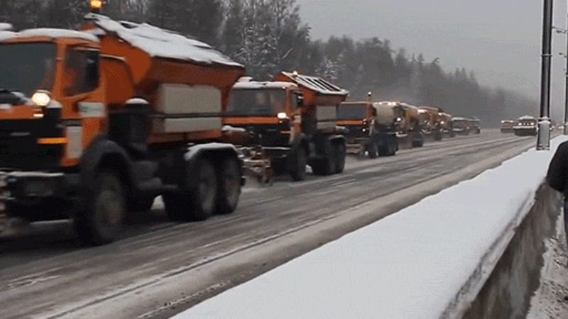 photo of This Never-Ending Parade of Snow Plows Is Easily the Best Way to Clear Snowy Roads image
