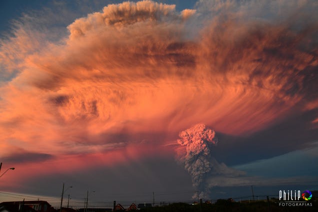 This Huge Volcanic Eruption In Chile Is Stunningly Beautiful