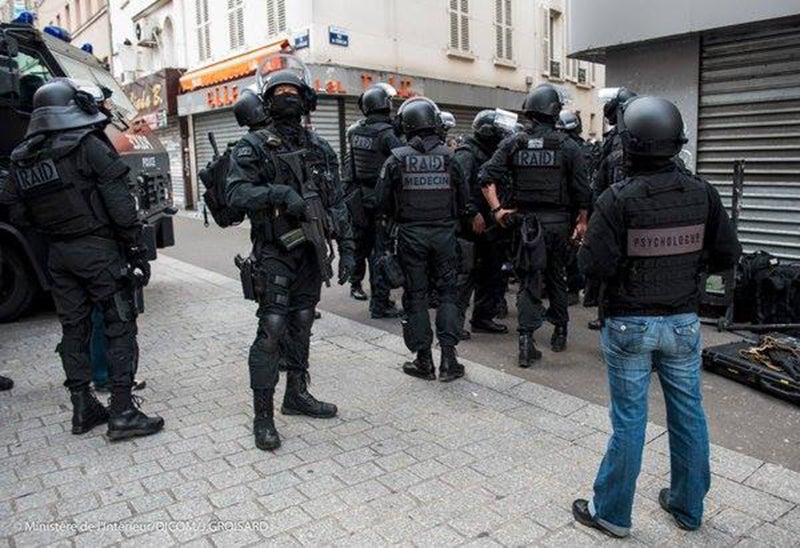 Beloved French Police Dog Killed, Five Officers Injured During Paris ...