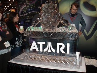 Illustration for article titled A Look At The Gaming Booths From Comic-Con