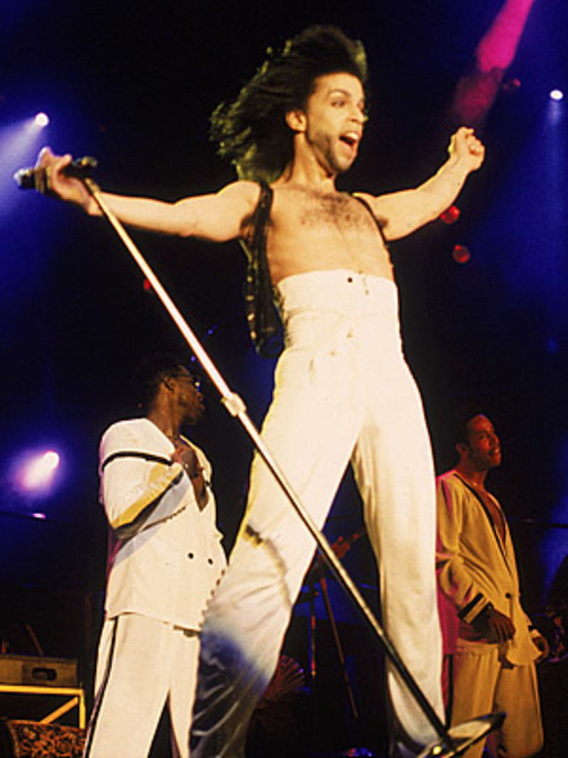 Illustration for article titled Prince and the Evolution: A Photo History