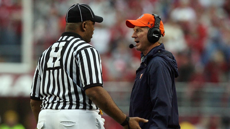 Illustration for article titled Former Auburn Coach Tommy Tuberville Is Running For U.S. Senate And Sean Spicer Is Going To Be On His Campaign Team Because Everything Is Stupid All The Time
