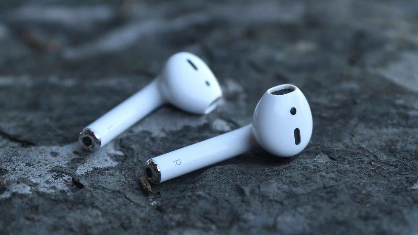 photo of How to Customize Your AirPods' Double-Tap Controls image