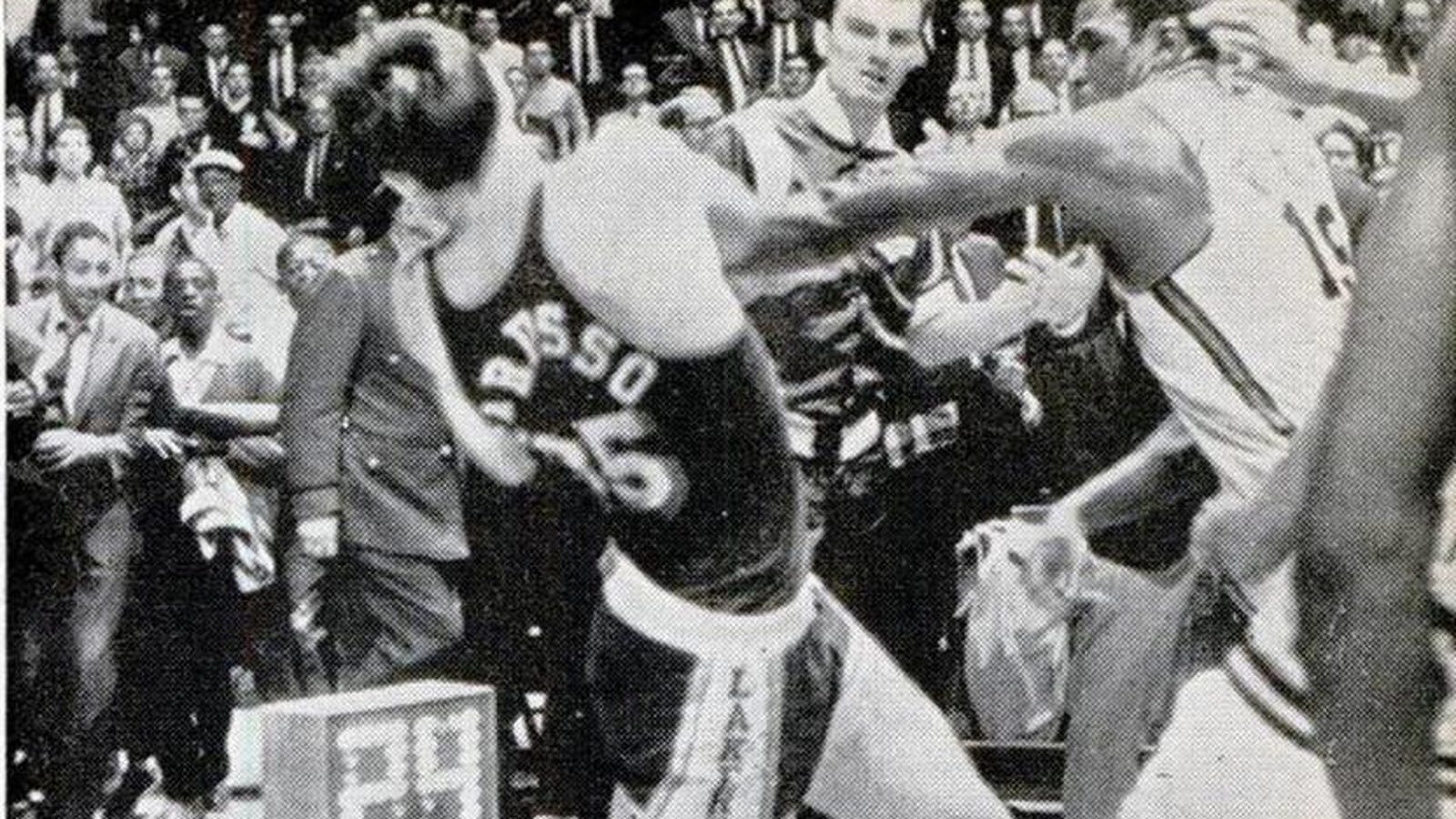 Video Finally Surfaces Of Willis Reed Fighting The Entire Lakers Team1600 x 900