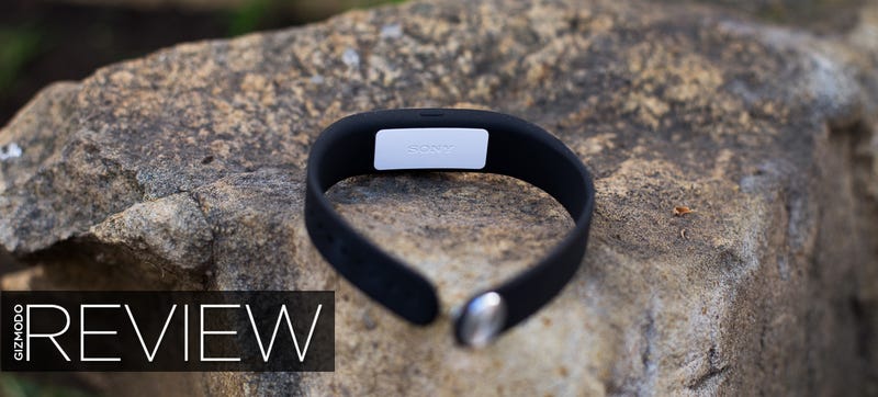 Illustration for article titled Sony SmartBand SW10 Review: Swings For the Fences, Misses By a Mile