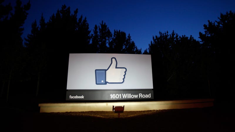 Illustration for article titled &#39;Private Post&#39; Means Something Slightly Different to Facebook