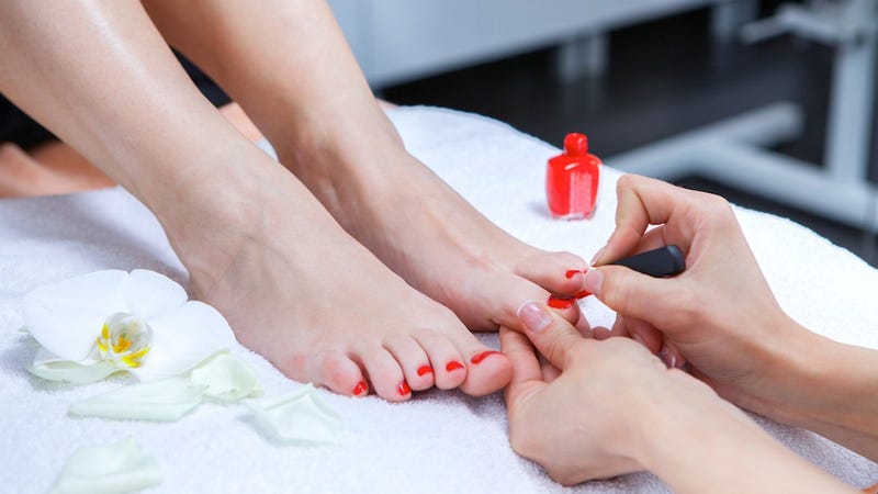 Illustration for article titled Shit Rich Businesswomen Are Doing: 'Pedicure Powwows'