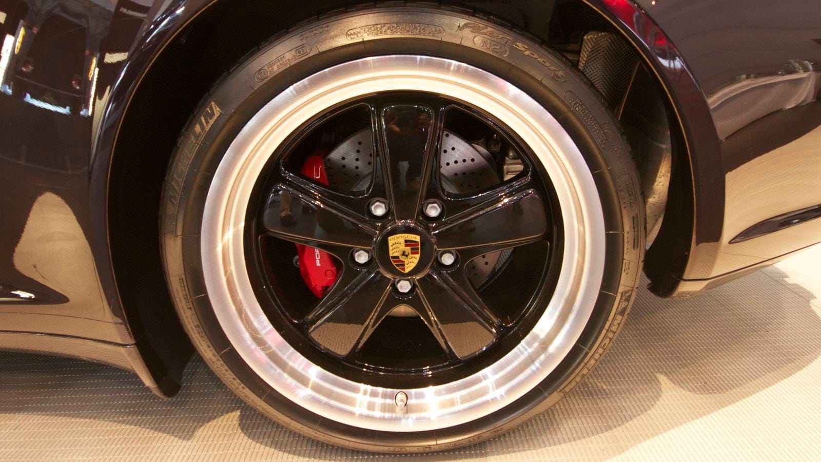 Awesome Fuchs-style Porsche wheels cost $6,000