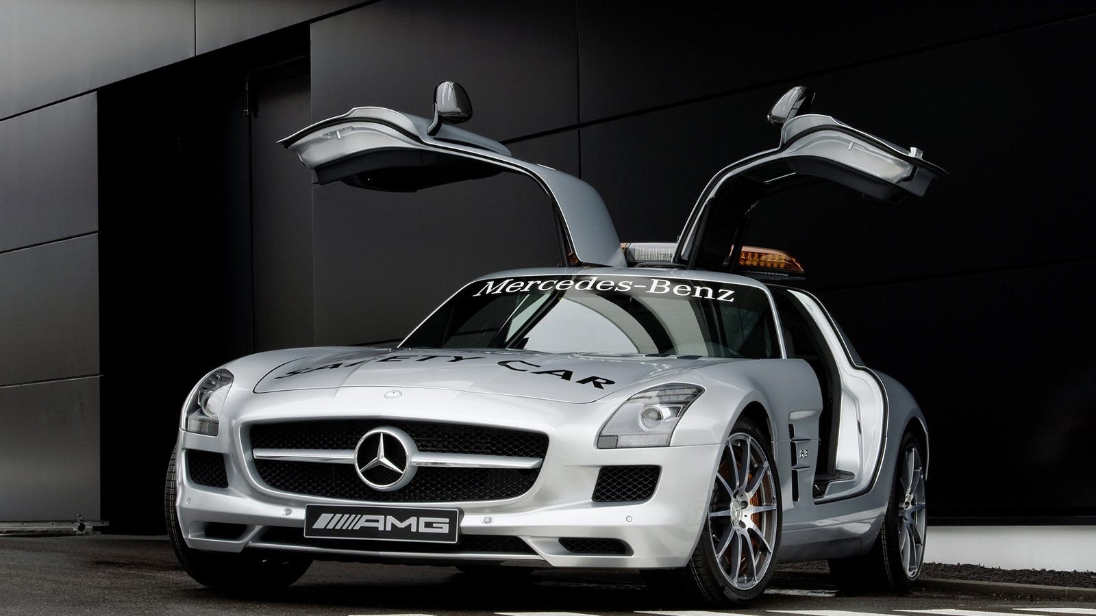 Mercedes To Rub In F1 Success With A Gullwing Hypercar Report