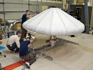 Illustration for article titled NASA Successfully Tests Inflatable Heat Shield