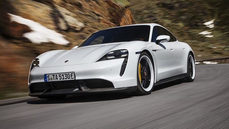 Illustration for article titled Once again Porsche picks Horrible Headlights