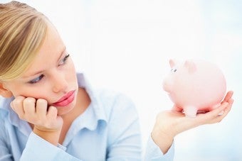Illustration for article titled Women, Like Many People, Are Confused By Money