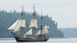 Illustration for article titled Sandy Sinks HMS Bounty, Coast Guard Searching For Two Missing Crew Members