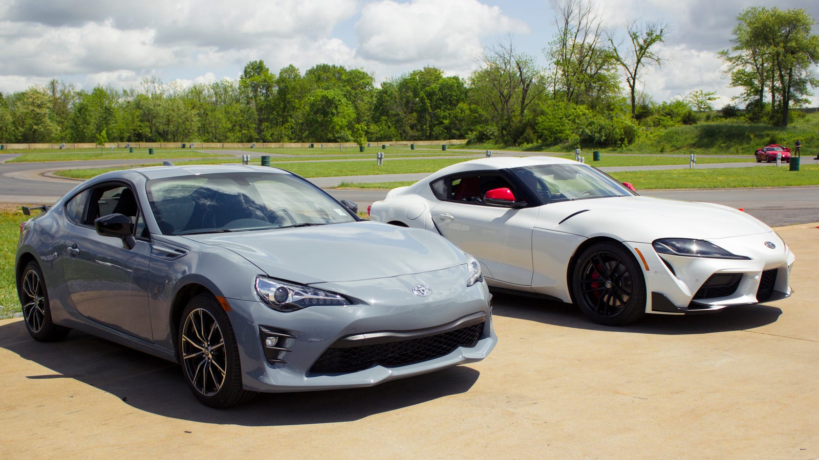 How The 2020 Toyota Supra Compares To The Toyota 86 In Real