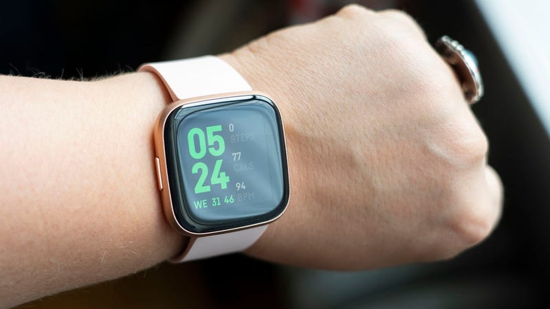 fitbit versa 2 or apple watch