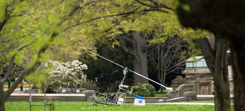 Illustration for article titled That Time the Postal Service Actually Used Gyrocopters To Deliver Mail