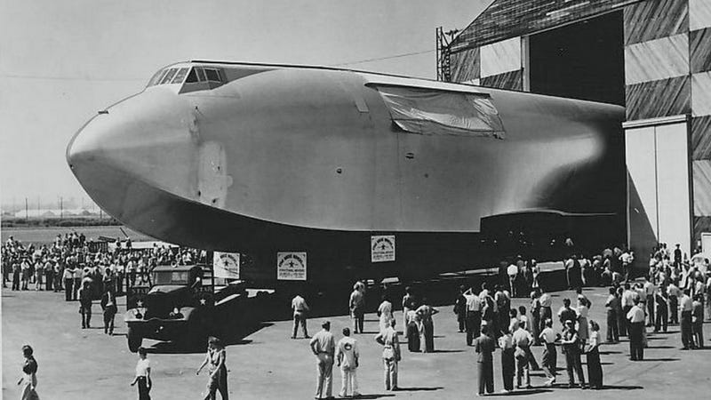 Google May Buy Historic Spruce Goose Hangar For Office Space
