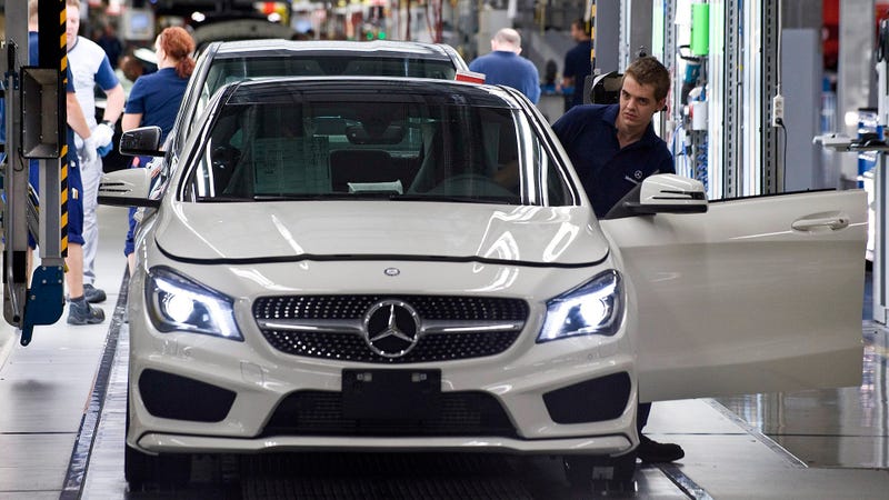 Illustration for article titled Jealous Girlfriend Shuts Down Mercedes Plant With Bomb Threats