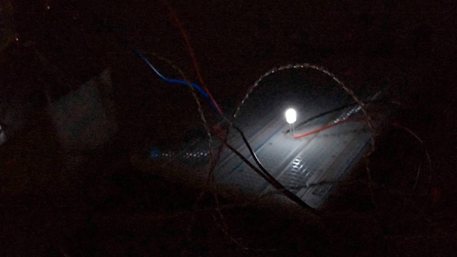 This Device Generates Electricity From Darkness