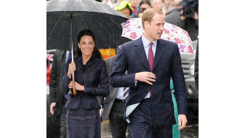 Illustration for article titled Prince William & Kate Middleton Smile Through A Little April Shower