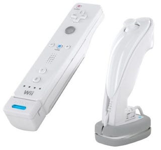 Illustration for article titled Nyko Wireless Wii Nunchuck Adapter Reviewed (Verdict: It Works)