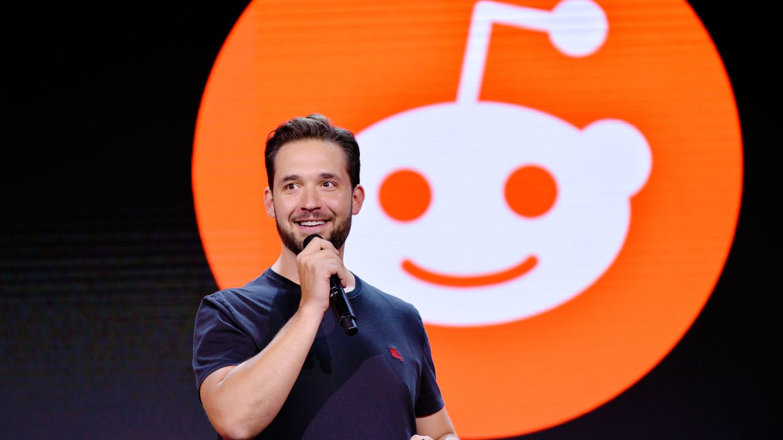 Reddit Lands 211 Million From Chinese Censorship Giant Tencent As