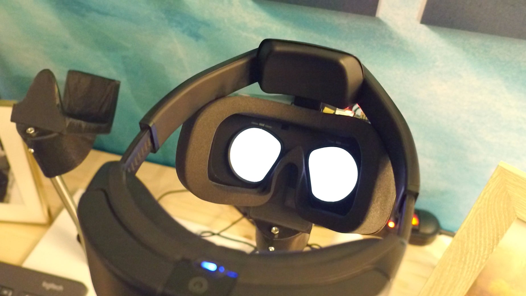 Intel's Project Alloy Is How VR Should Be