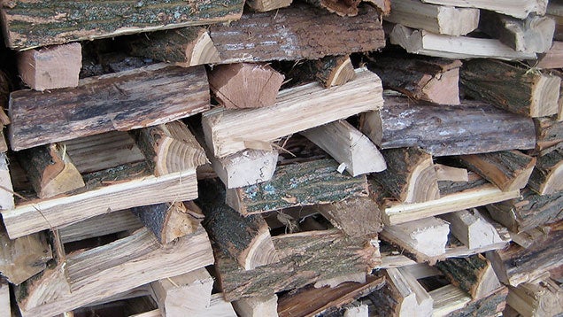 How To Pick The Best Firewood For Clean-Burning, Long ...