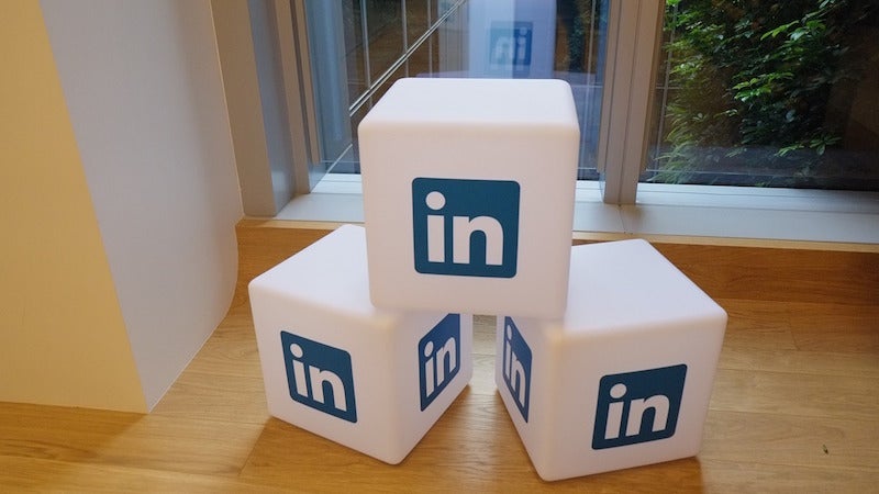 Make Your LinkedIn Headline Stand Out By Keeping It Simple