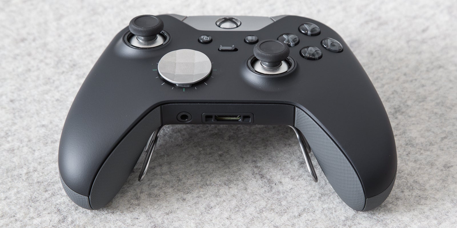 The Xbox Elite Controller Looks Great, So We Took A Crap Ton Of Pictures