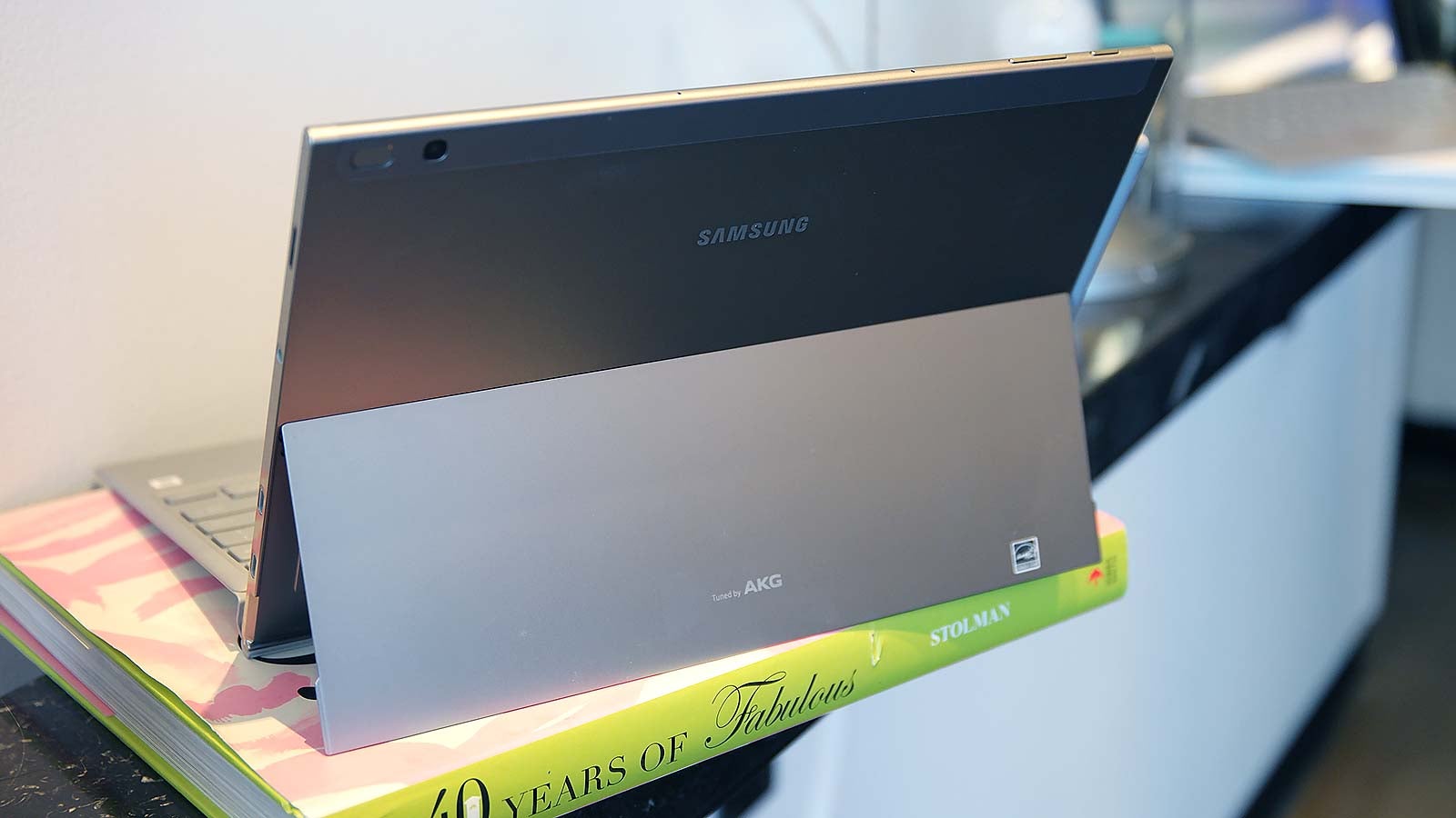 samsung book 2 lte