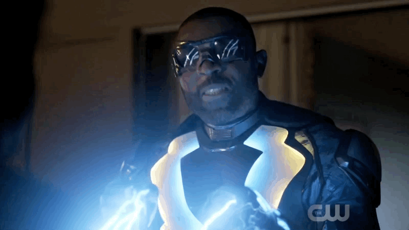 Cress Williams Explains How Black Lightning Uses His Powers ...
