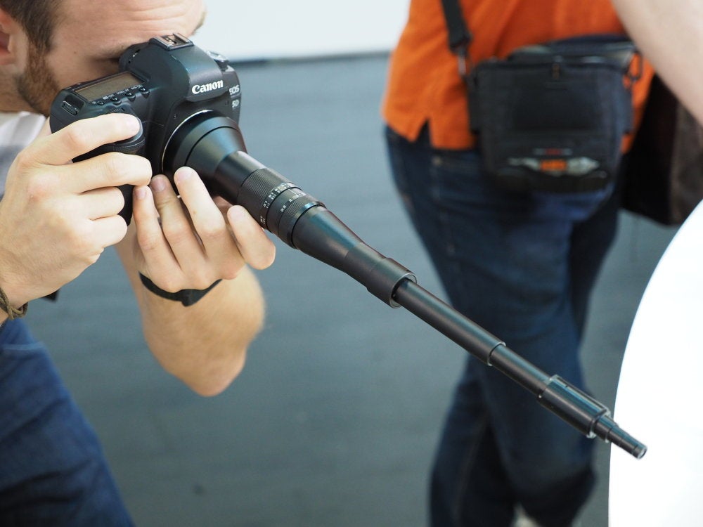 This Telescoping Macro Lens Looks Completely Insane Gizmodo Australia