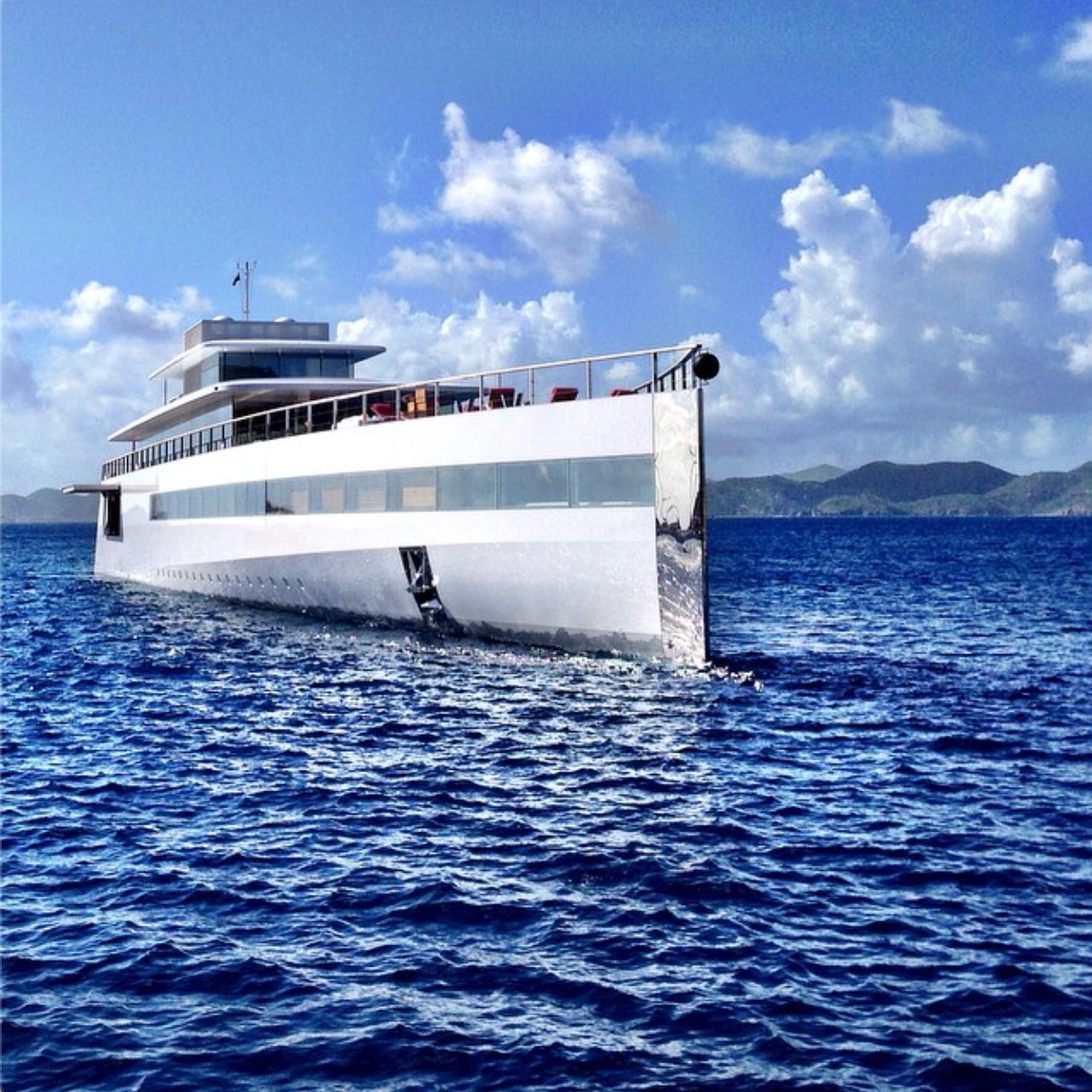 steve jobs yacht brisbane