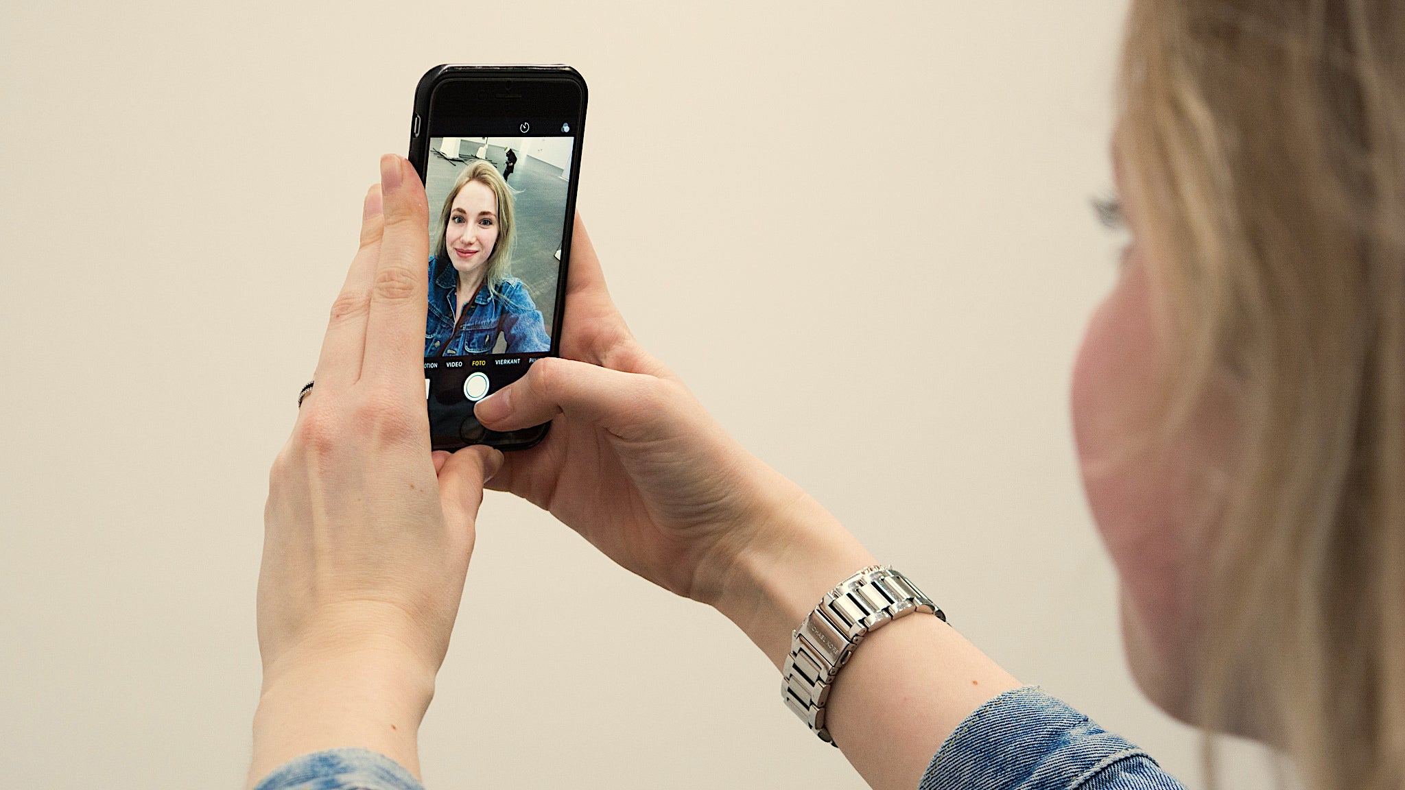 Celebrate National Selfie Day With Our Best Selfie Tips