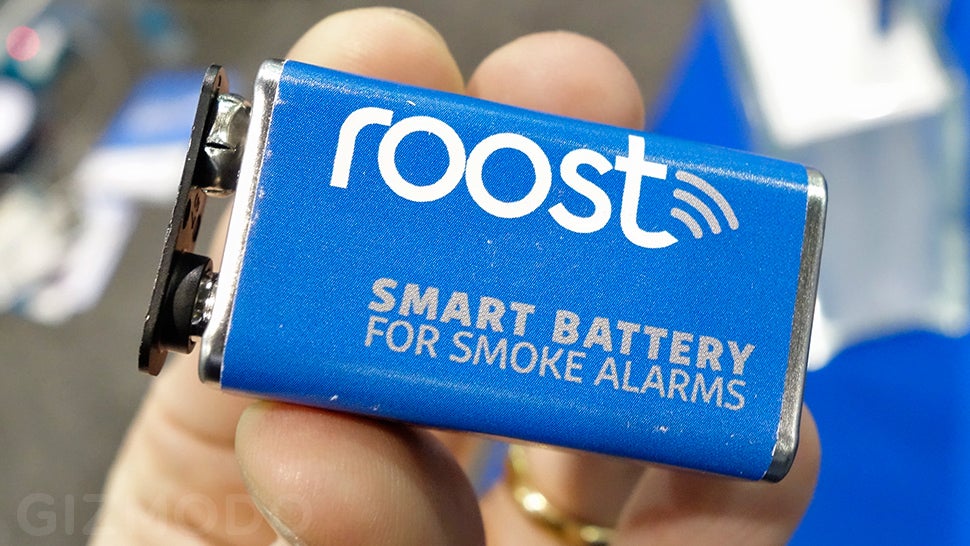 A Smart 9-Volt Battery Adds Phone Notifications to Any Smoke Detector