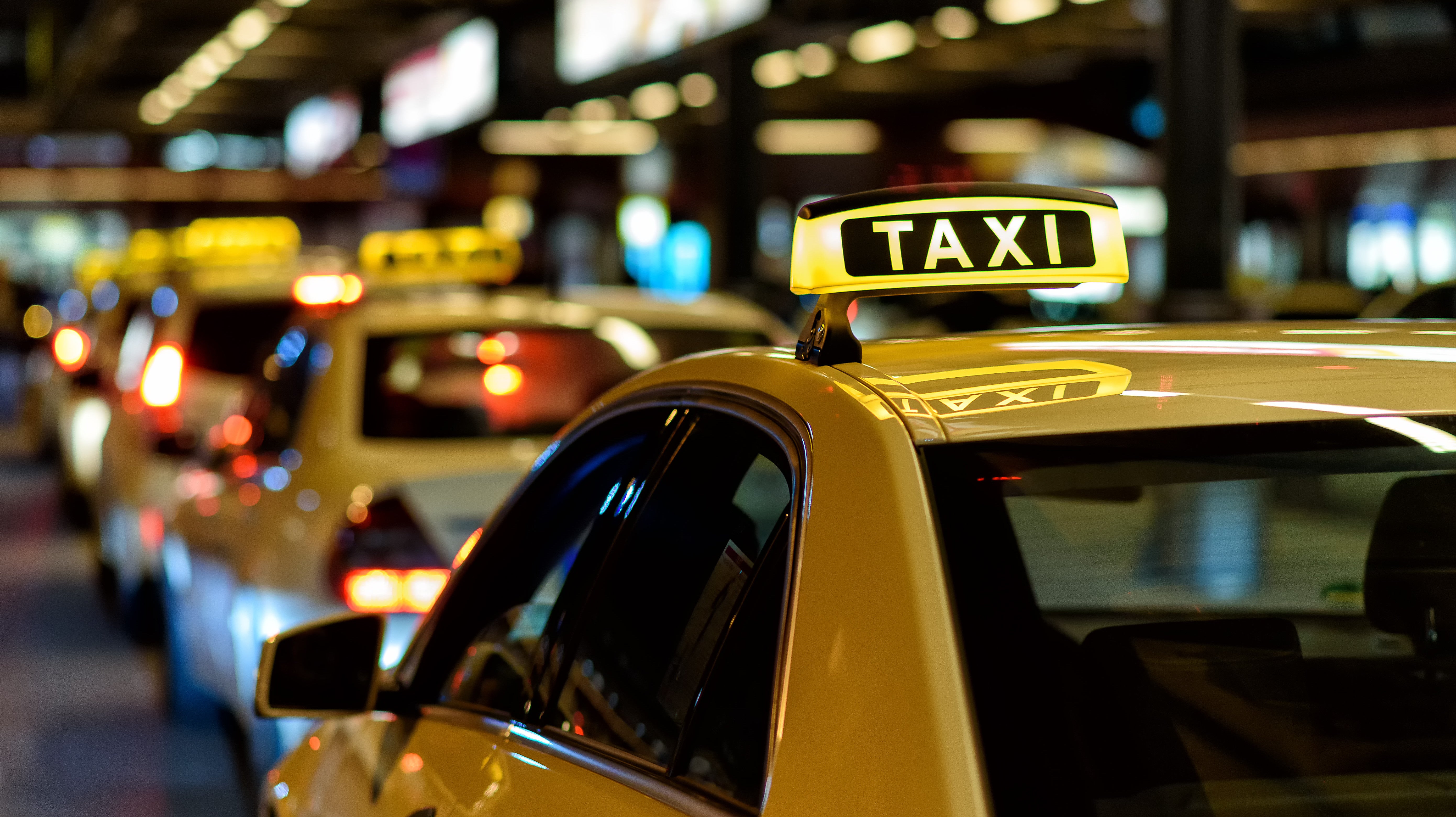 Check Airport Taxi And Ride Share Cost Estimates Before A Trip