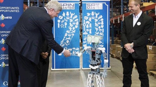 Politicians Shaking Hands With Robots, Ranked