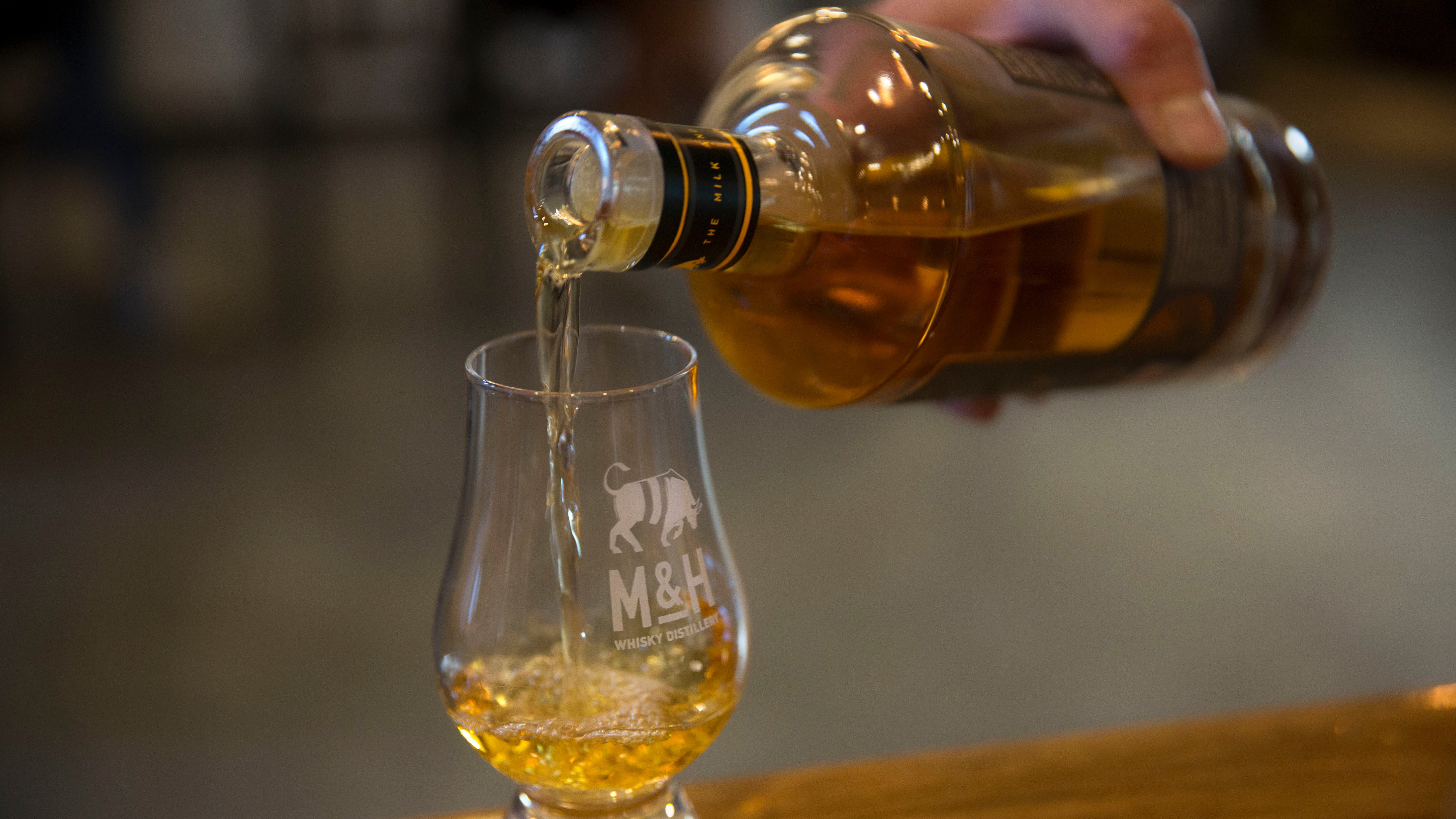 Water really does give a whisky nip some zip, Swedish scientists prove