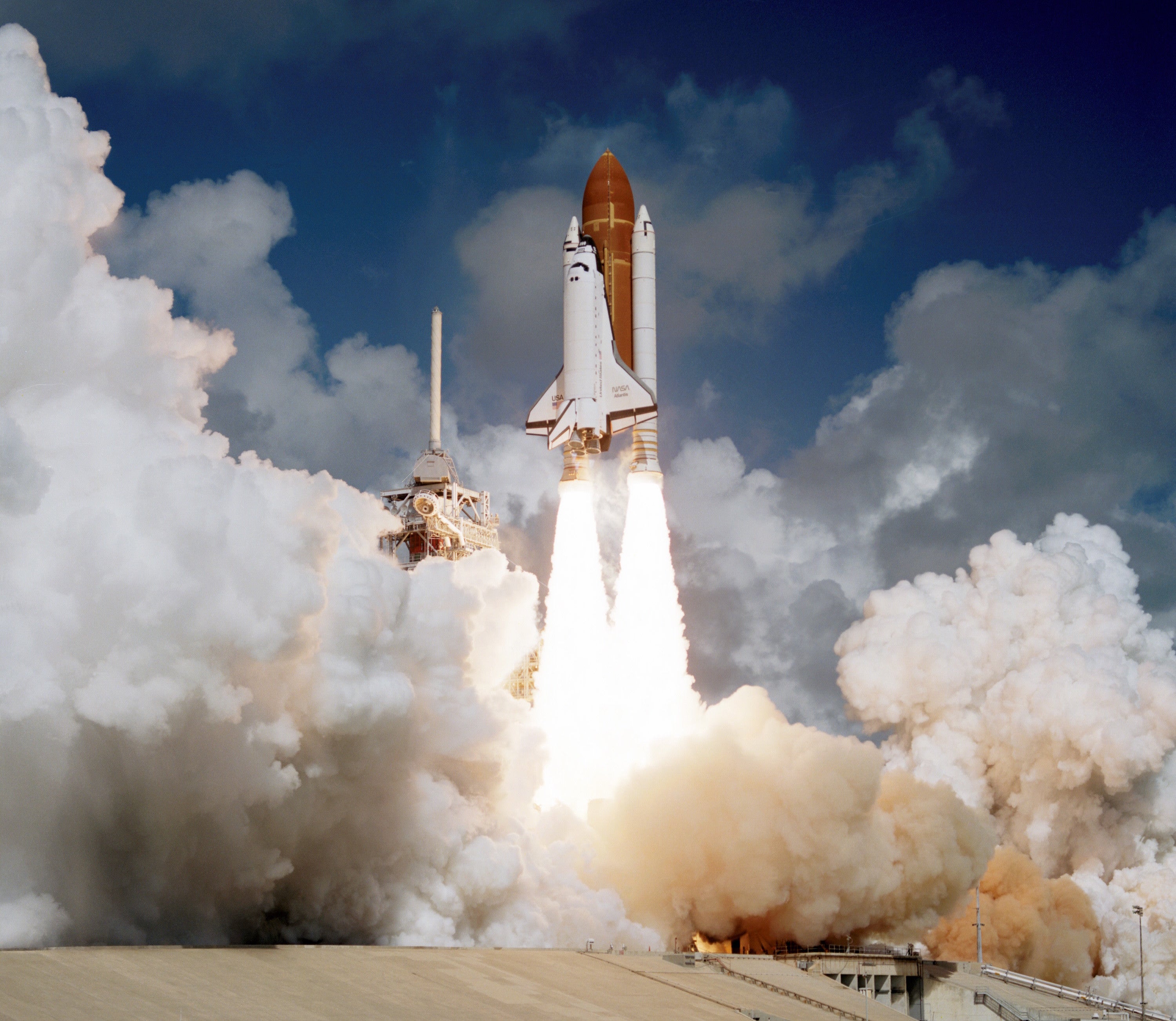 The Space Shuttle Was A Beautiful -- But Terrible -- Idea | Gizmodo