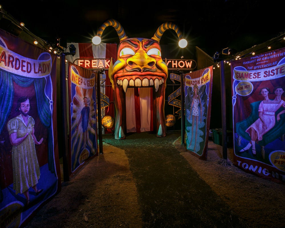 A Creepily Fun Photo Tour Of Universal Studios' Halloween Horror Nights