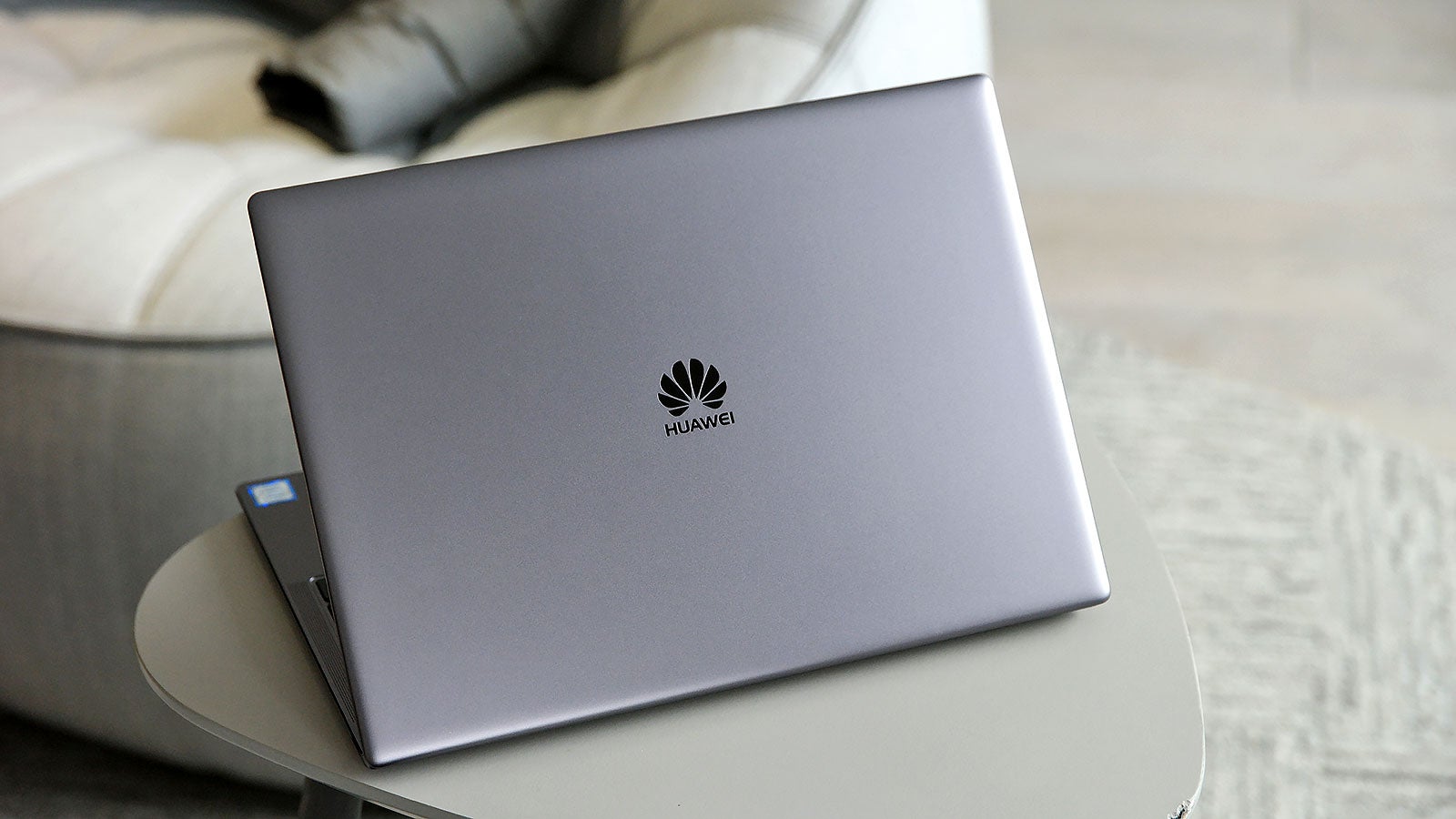 Dealhacker Get 300 Off The Huawei Matebook X Pro