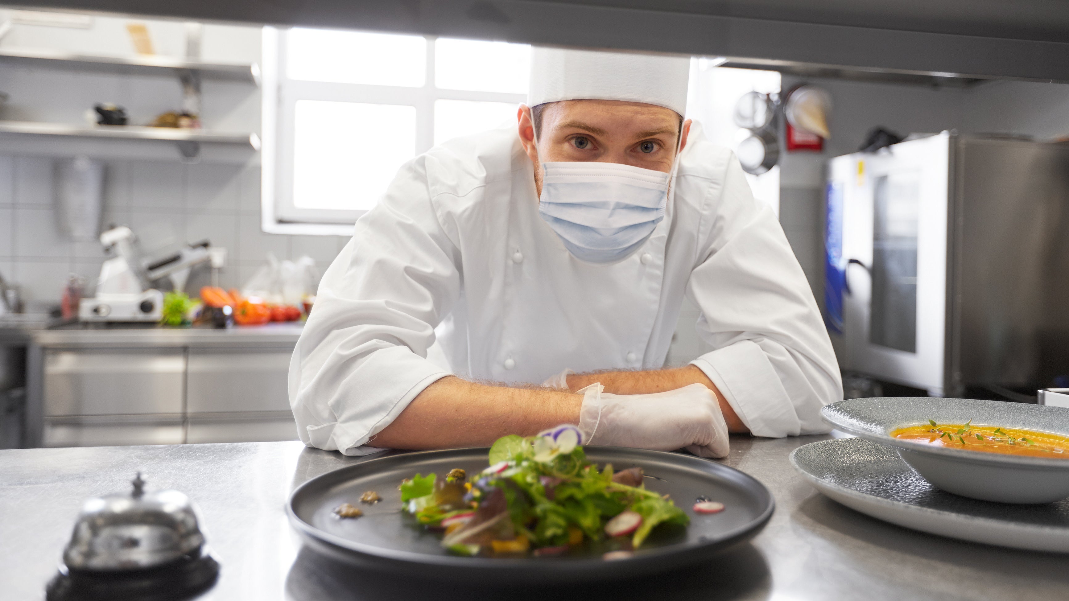 Take These Precautions Before Going To A Restaurant