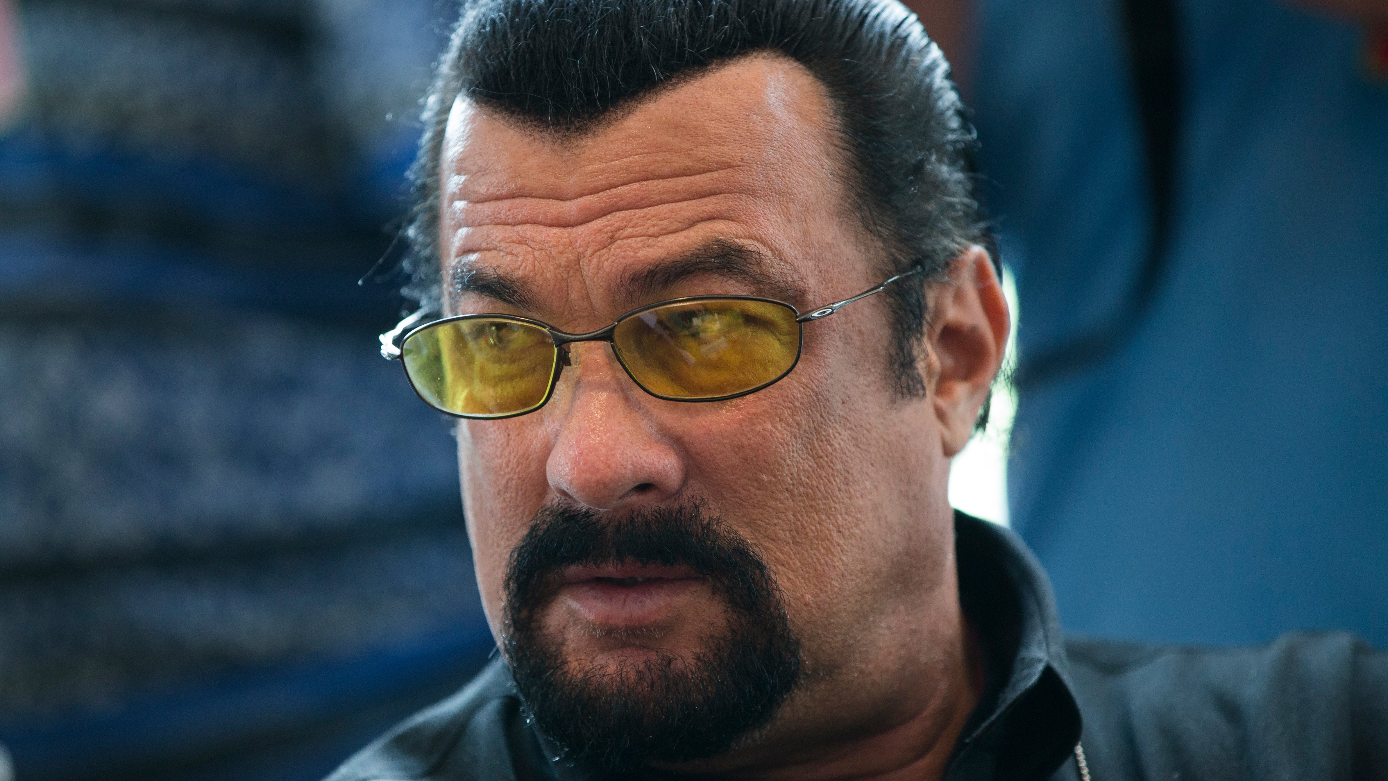 Steven Seagal Endorses Shady ICO For 'Bitcoiin' Because We Live In ...