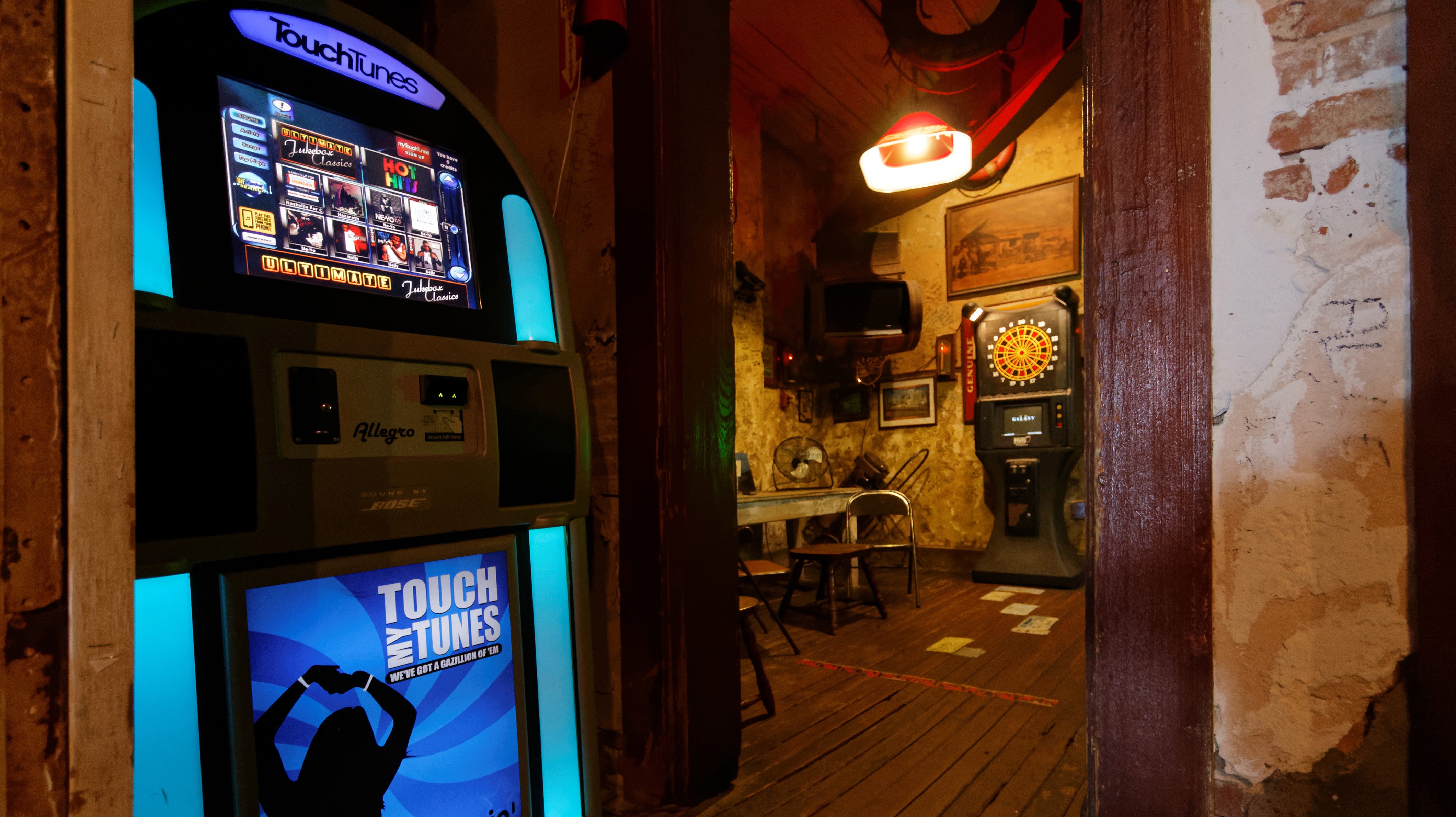 Use TouchTunes To Hassle Your Local Bar When You’re Not There