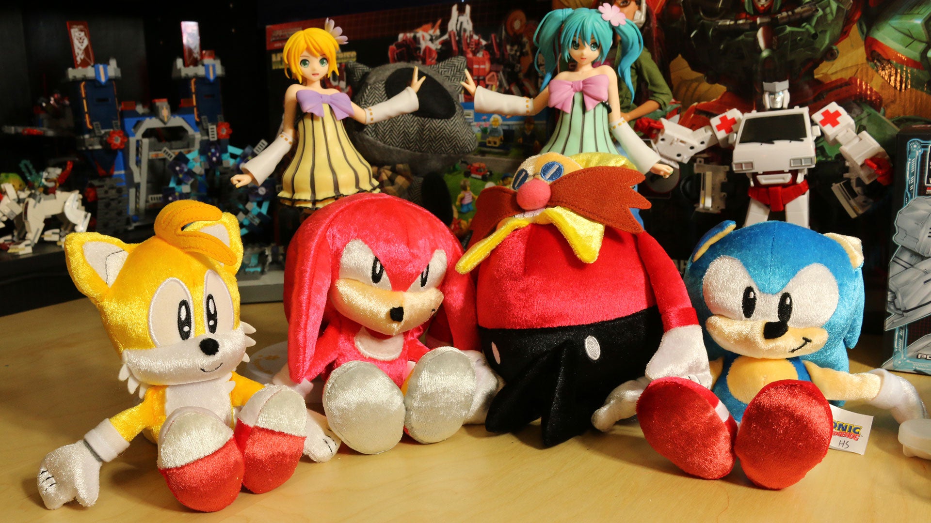 Sonic The Hedgehog 25th Anniversary Plushies Celebrate The Good Old Days