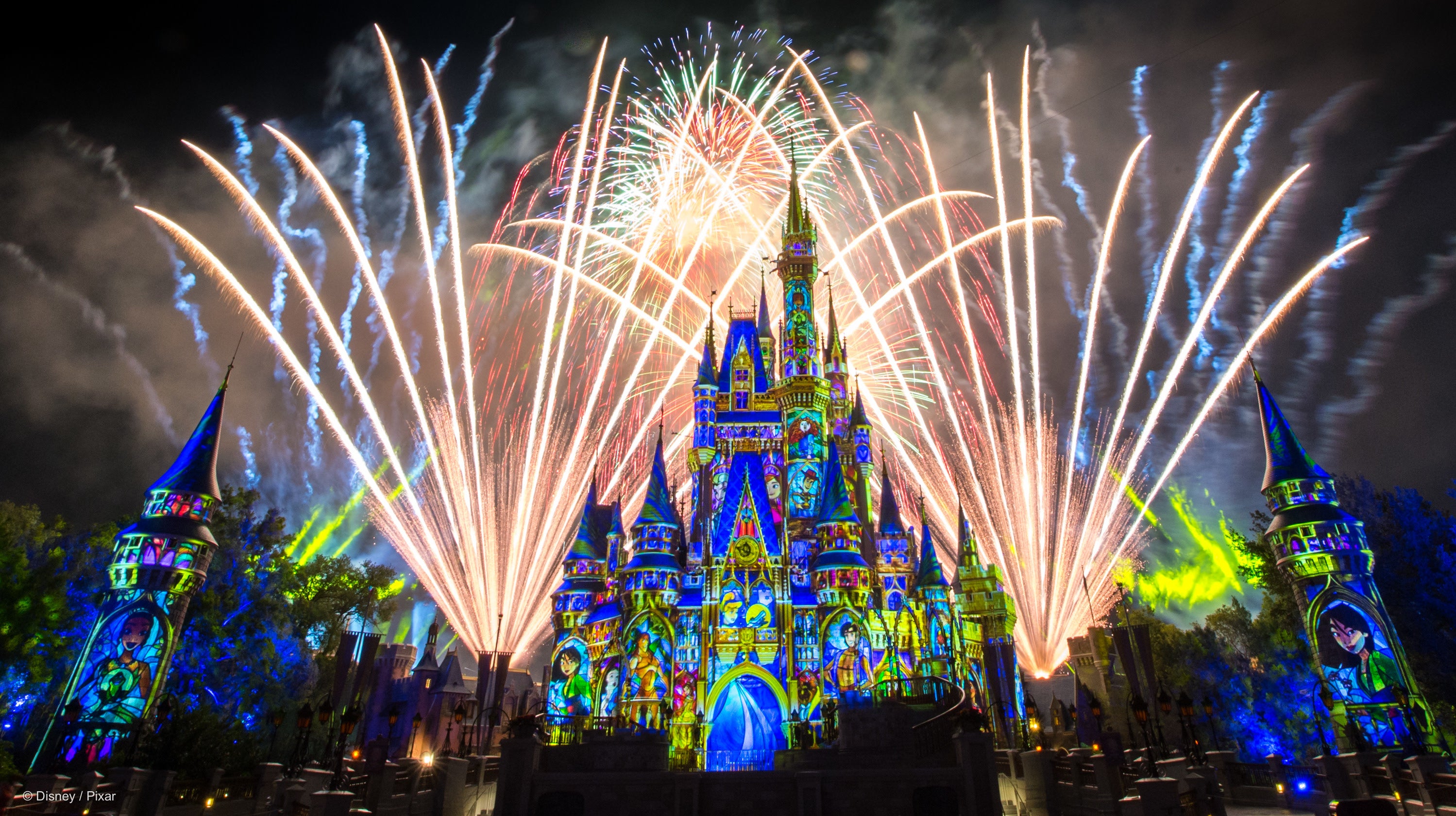 Watch Disney’s Fireworks Show At Home