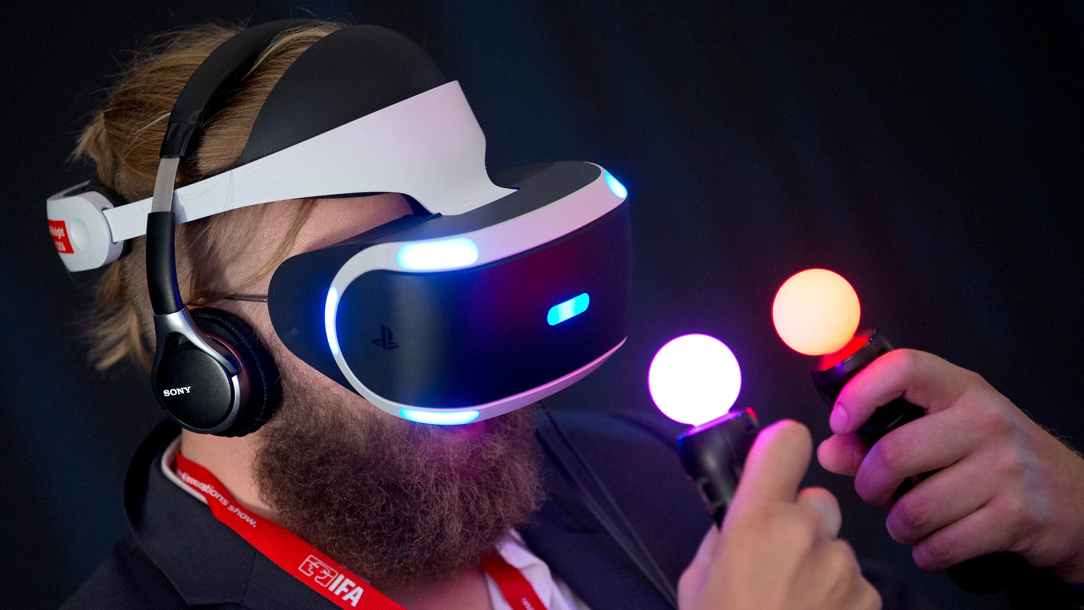 Gizmodo Australia Podcast: Which VR Tech Is Most Likely To Succeed?