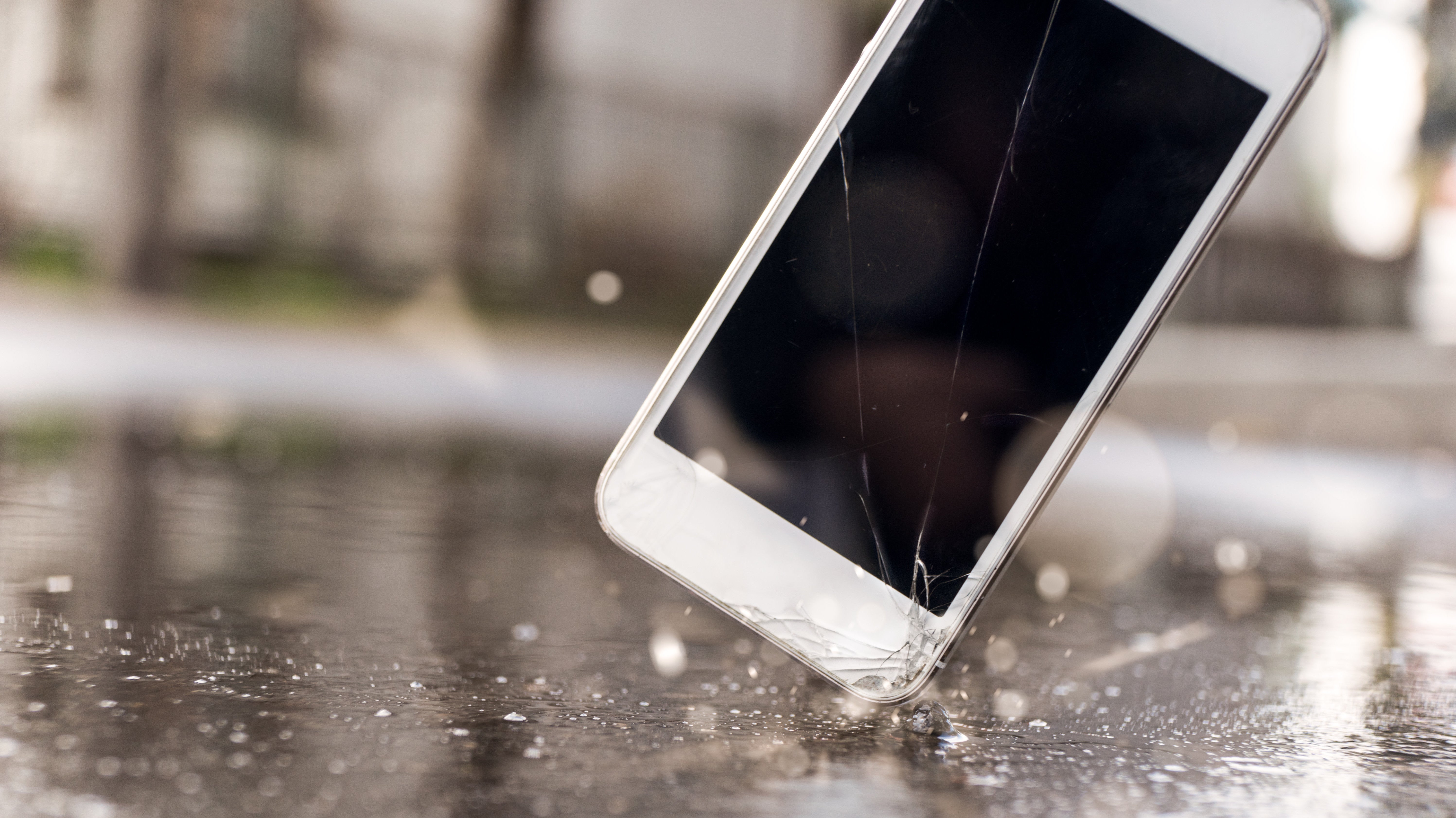 PSA: You (Probably) Don’t Need A Phone Screen Protector